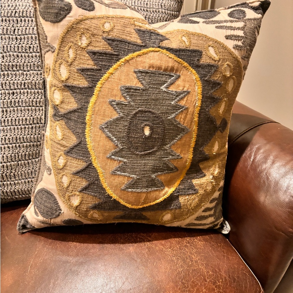 Pair of Pottery Barn Nadia Ikat Embroidered Pillow Cover Cotton Linen 20”x20”
